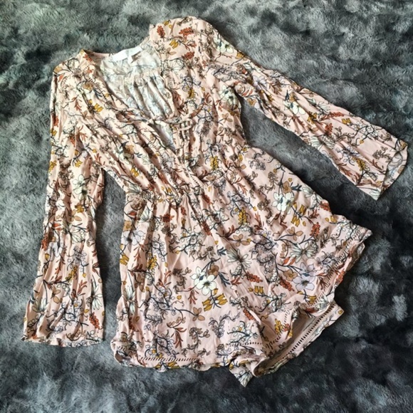 Urban Outfitters Pants - ❌SOLD❌ASTR Floral Bell Sleeve Romper